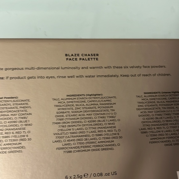 Iconic London Blaze Chaser Palette - Picture 5 of 6